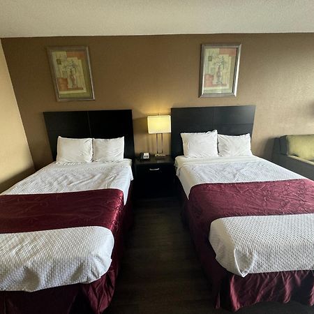 Rodeway Inn Bushnell Bagian luar foto